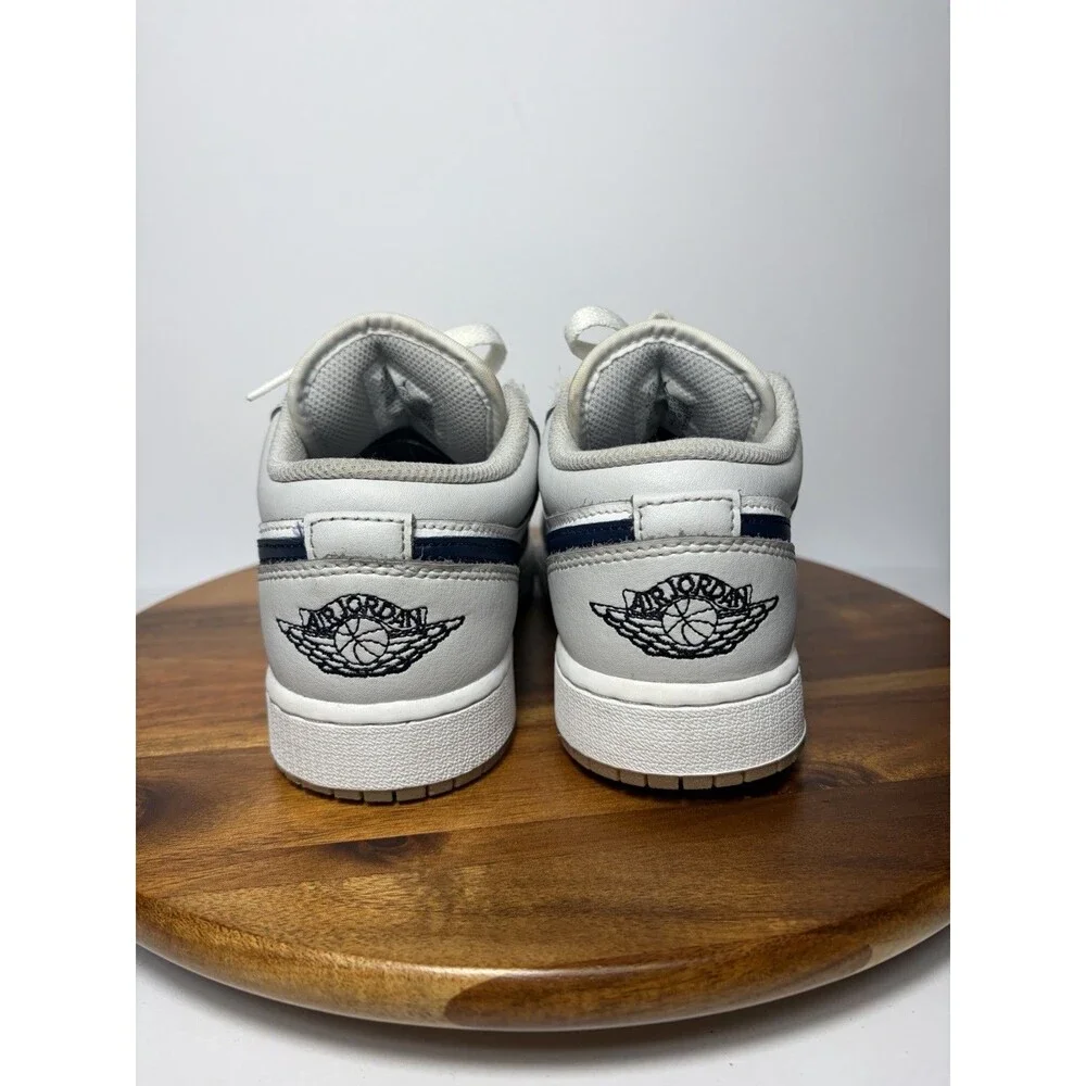 Jordan *preowned* 100%
